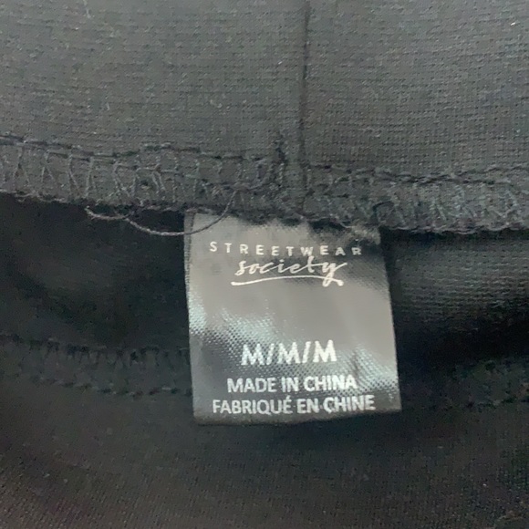 StreetWear Society Stripe Red & White Leggings - Picture 4 of 5